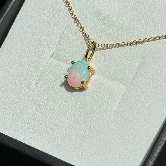Natural Opal NWOT Necklace 14K yellow gold-filled. NEW. Natural Australian opal. - Picture 8 of 9